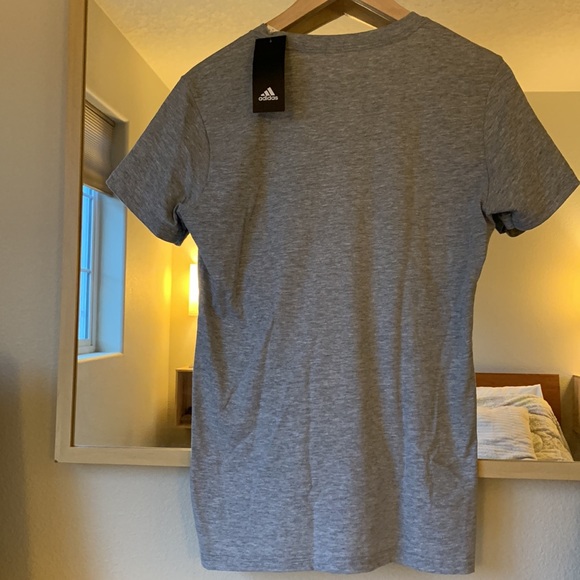 Women’s Small Adidas Grey T-Shirt - Picture 3 of 5